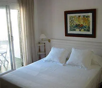ホテル Antonio'S House シッチェス